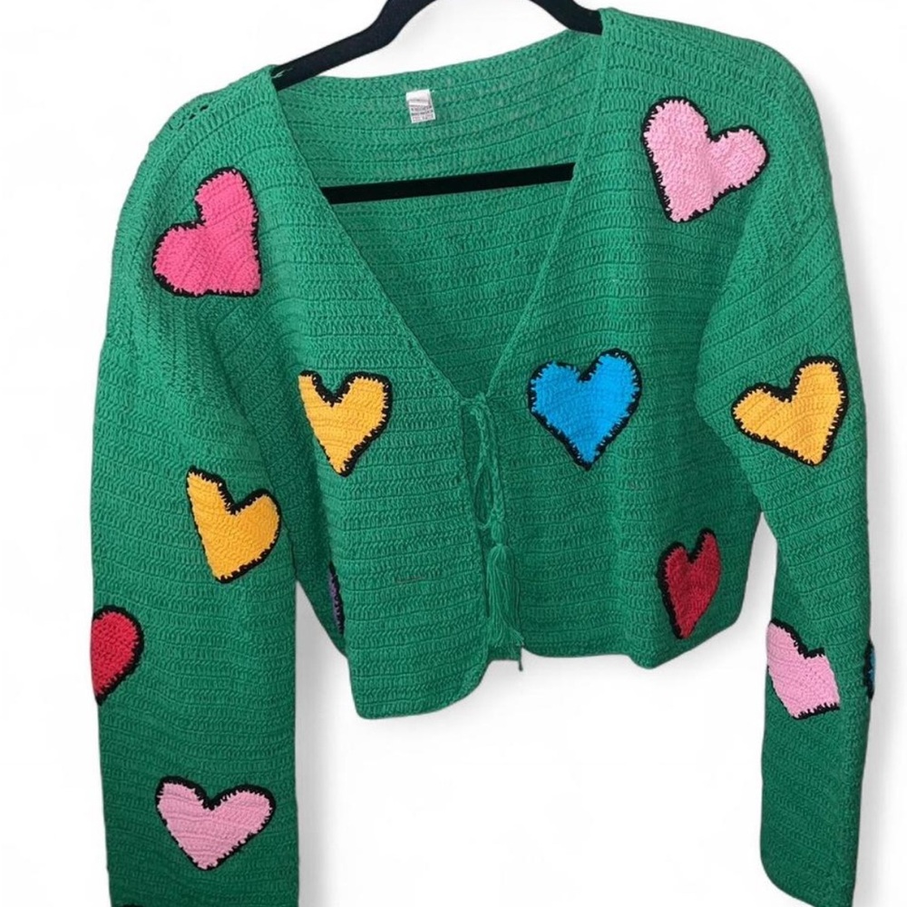 Green Heart Patterned Women's Cropped Cardigan